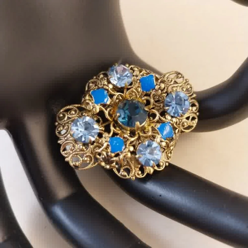 Vintage Czech Gold-Tone Blue Crystal Floral Brooch - Women's Jewelry - Picture 2 of 9